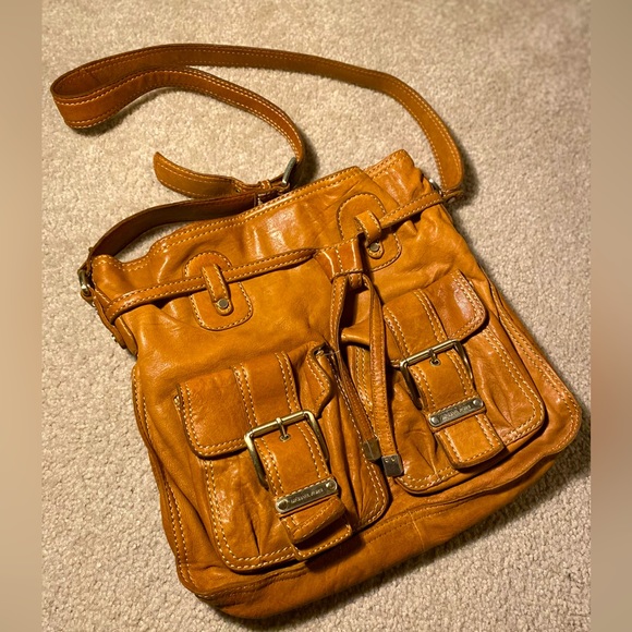 Michael Kors leather crossbody bag - Picture 1 of 16